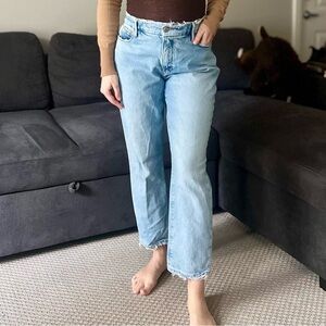 Good American Good High Rise Cropped Girlfriend Straight Jeans - Light Blue - 6